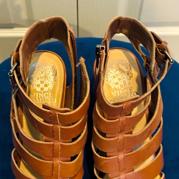NEW Vince Camuto Jarvina Gladiator Leather Sandal Size 8.5/38.5 - Picture 3 of 9
